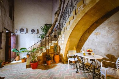 Deluxe Bozzali Hotel