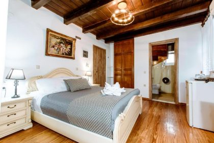 Deluxe Bozzali Hotel