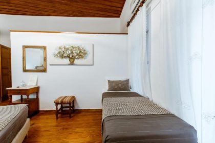 Deluxe Bozzali Hotel